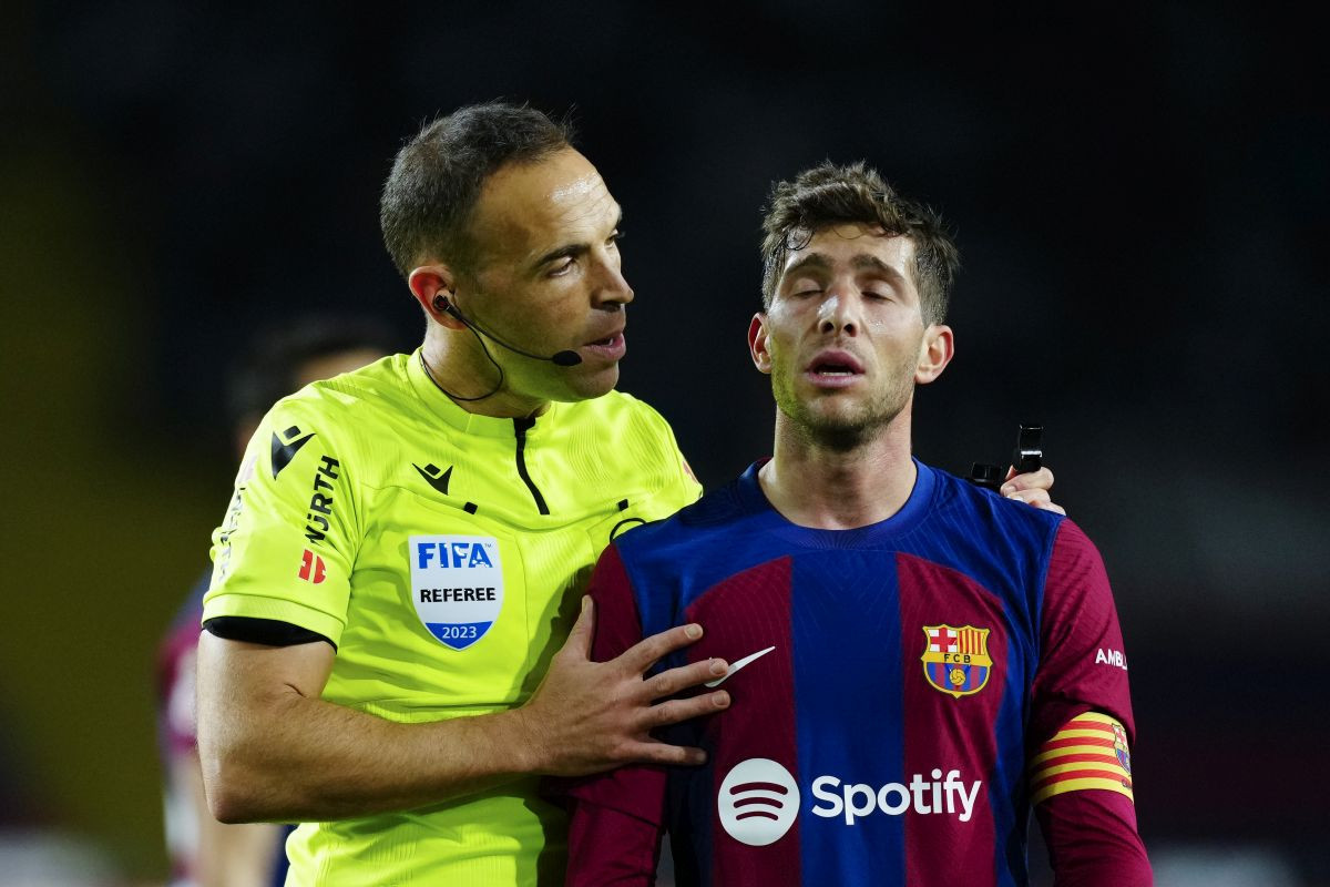 Blamaža Barcelone za sva vremena: Bizarno objašnjenje zbog Flickove izjave za Roberta Blamaža Barcelone za sva vremena: Bizarno objašnjenje zbog Flickove izjave za Roberta