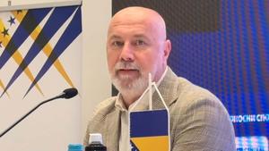 Sergej Barbarez tokom objave spisak: "I ja sam se žalio što Alajbegovića nema u albumu"