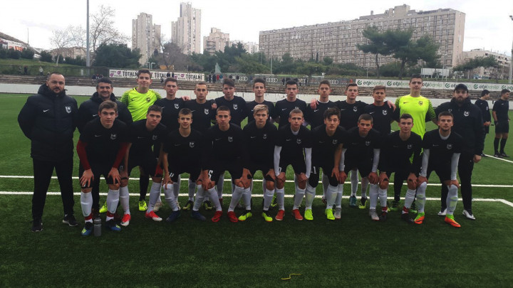 Pioniri FK Sarajevo poraženi od Hajduka, kadeti slavili