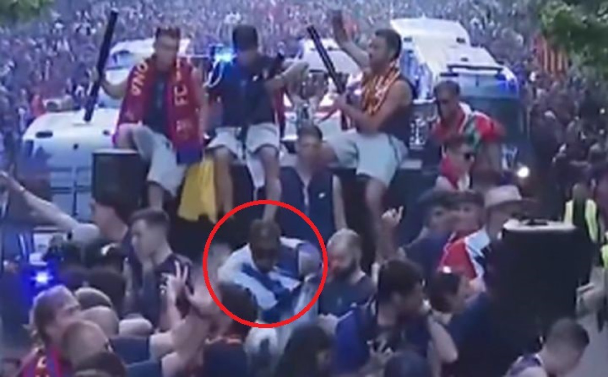 Zvijezda Barcelone se "polomila" na proslavi titule, sutra ne igra, već se pojavio i video Zvijezda Barcelone se "polomila" na proslavi titule, sutra ne igra, već se pojavio i video