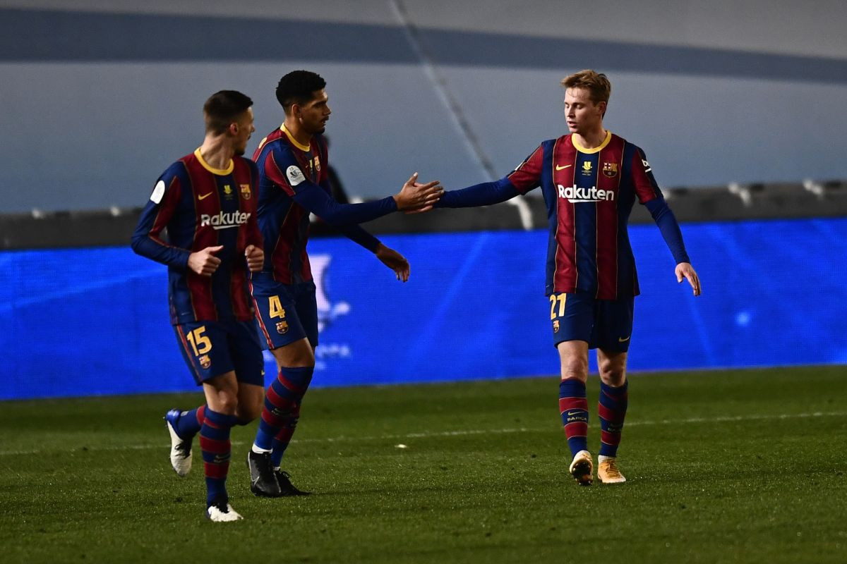 Scena iz Barcelone nakon utakmice dokaz je da tri velike zvijezde napuštaju katalonskog velikana?