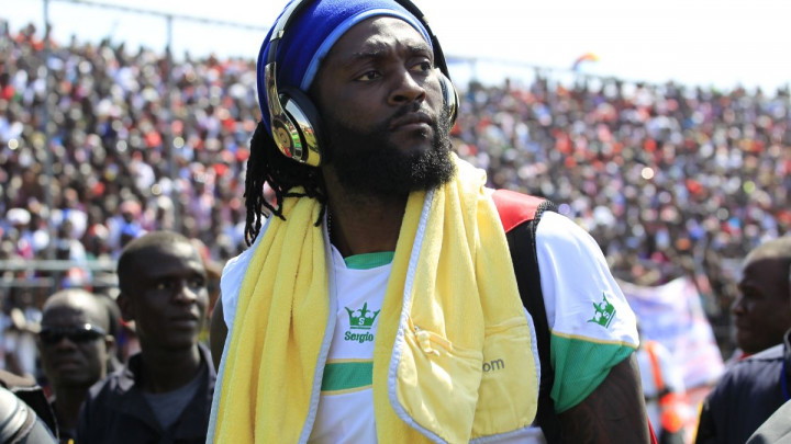 Emmanuel Adebayor se vraća na velika vrata
