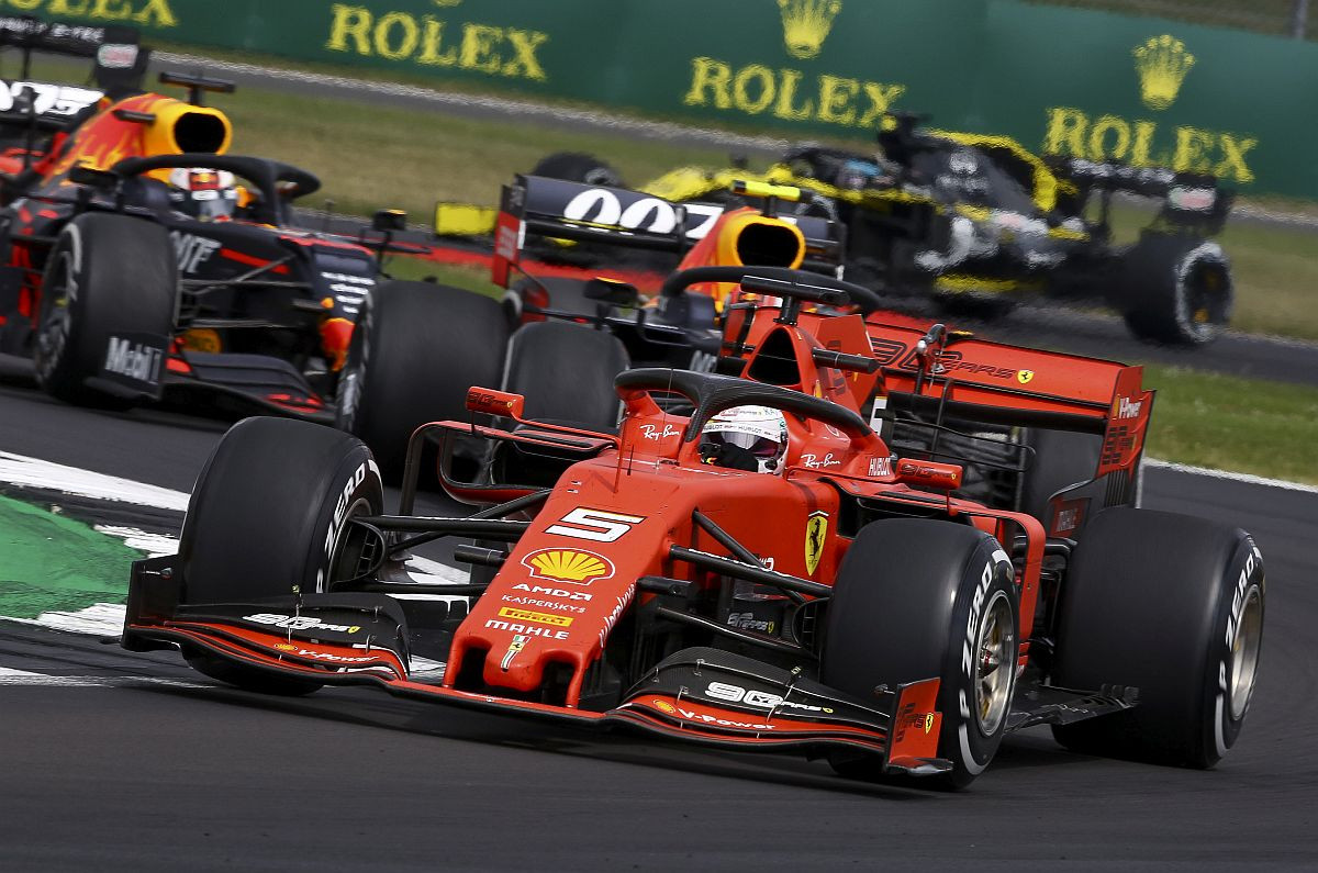 Marko poručio Vettelu da napusti Ferrari 