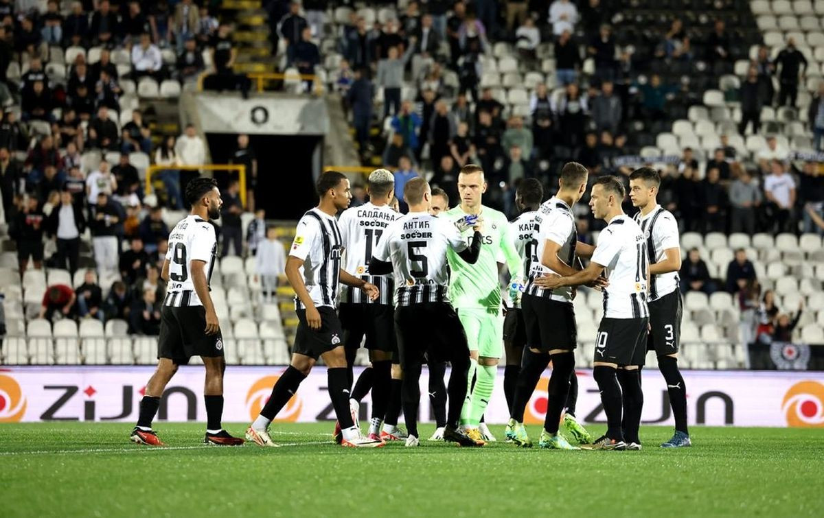 Igru briši, bodove piši: Partizan u finišu utakmice do nove "trice"