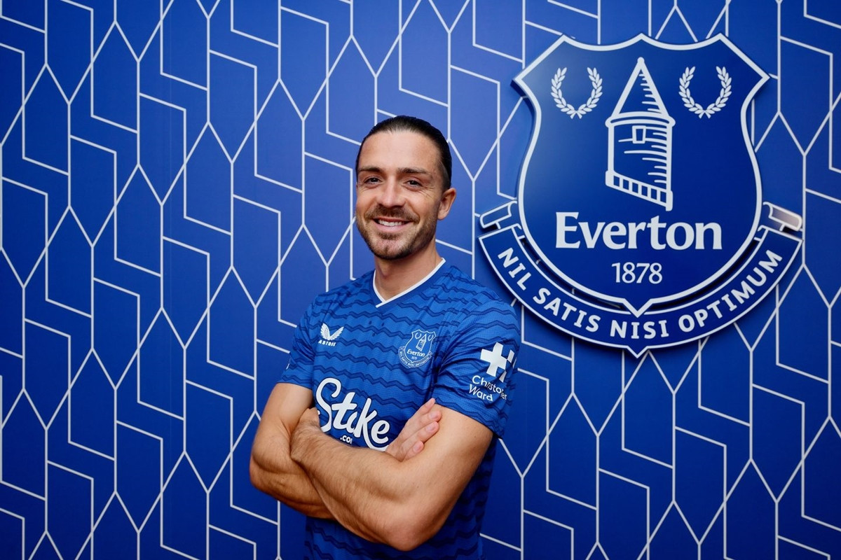 Grealish potpisao za Everton, zadužio broj na dresu, ali ga javnost već ismijava zbog jedne stvari Grealish potpisao za Everton, zadužio broj na dresu, ali ga javnost već ismijava zbog jedne stvari