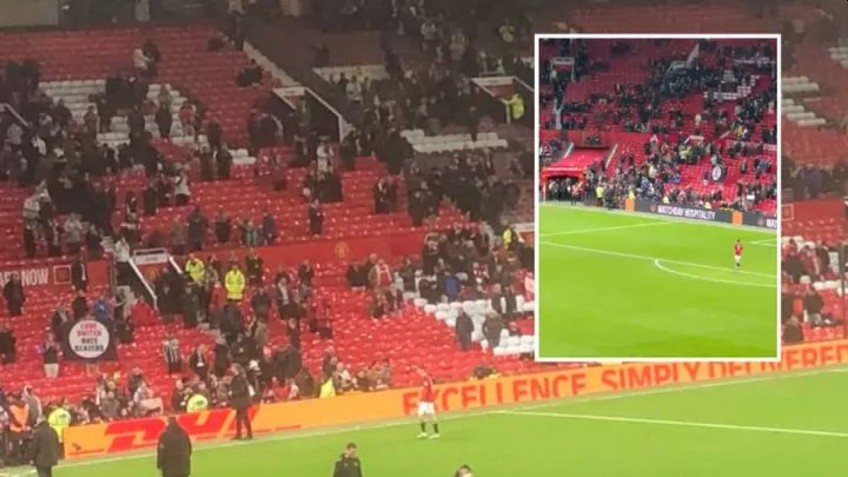 United doživio novu blamažu, igrači bježali od sramote, a on jedini ostao i pozdravio navijače