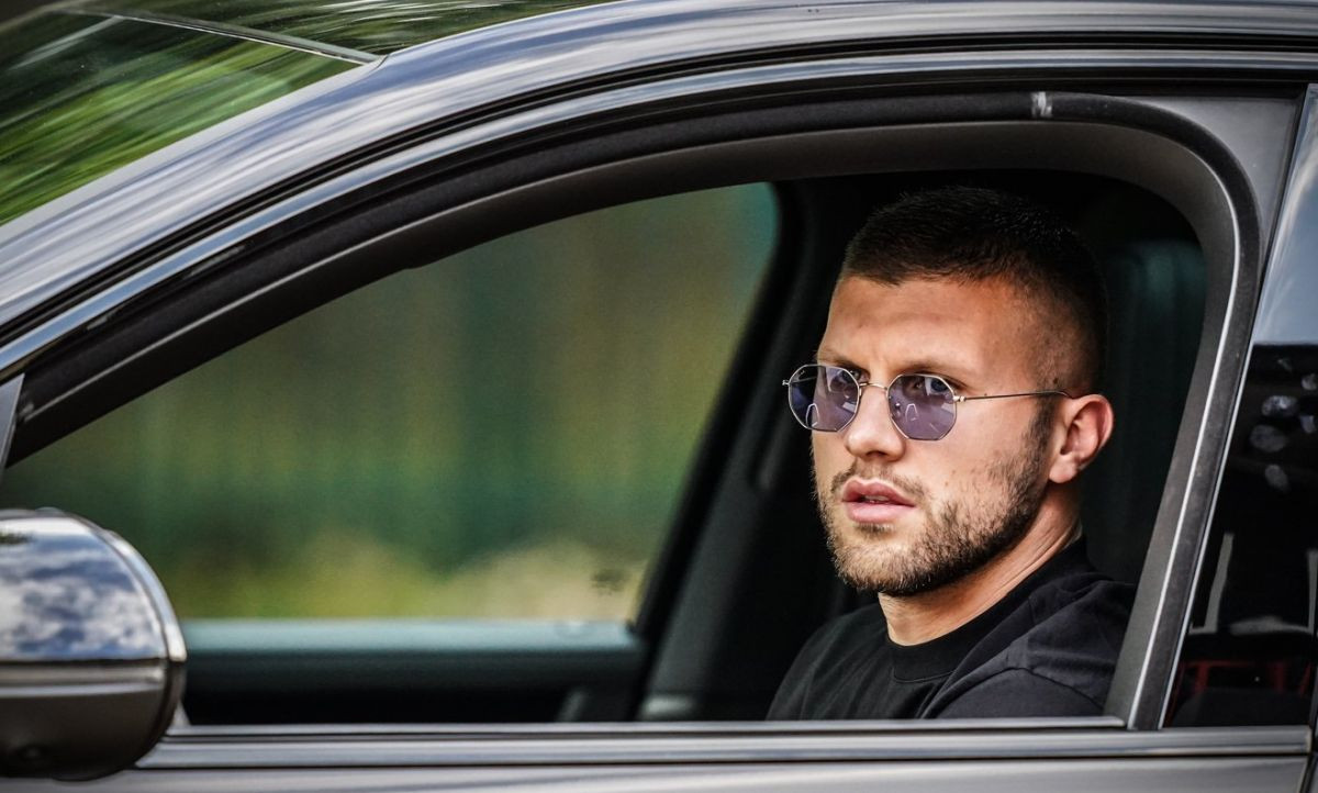 Ante Rebić ulovljen u Srbiji! Riješena misterija njegovog dolaska, ali i otkriven ozbiljan problem Ante Rebić ulovljen u Srbiji! Riješena misterija njegovog dolaska, ali i otkriven ozbiljan problem