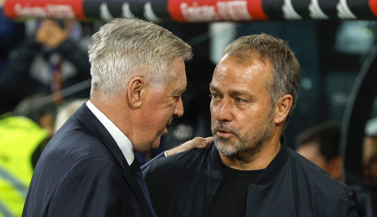 Carlo Ancelotti tri sata prije finala Superkupa šokirao Hansija Flicka, ali i fudbalsku javnost Carlo Ancelotti tri sata prije finala Superkupa šokirao Hansija Flicka, ali i fudbalsku javnost