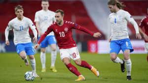 Eriksen ponuđen gradskim rivalima 
