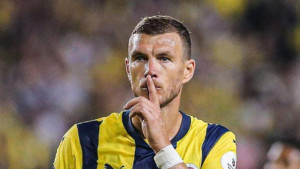 Mjesecima je šutio, a sada je žestoko uzvratio: Edin Džeko s tri riječi začepio usta kritičarima