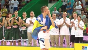 Prolaze trnci, zar ne? I FIBA nam je odala počast