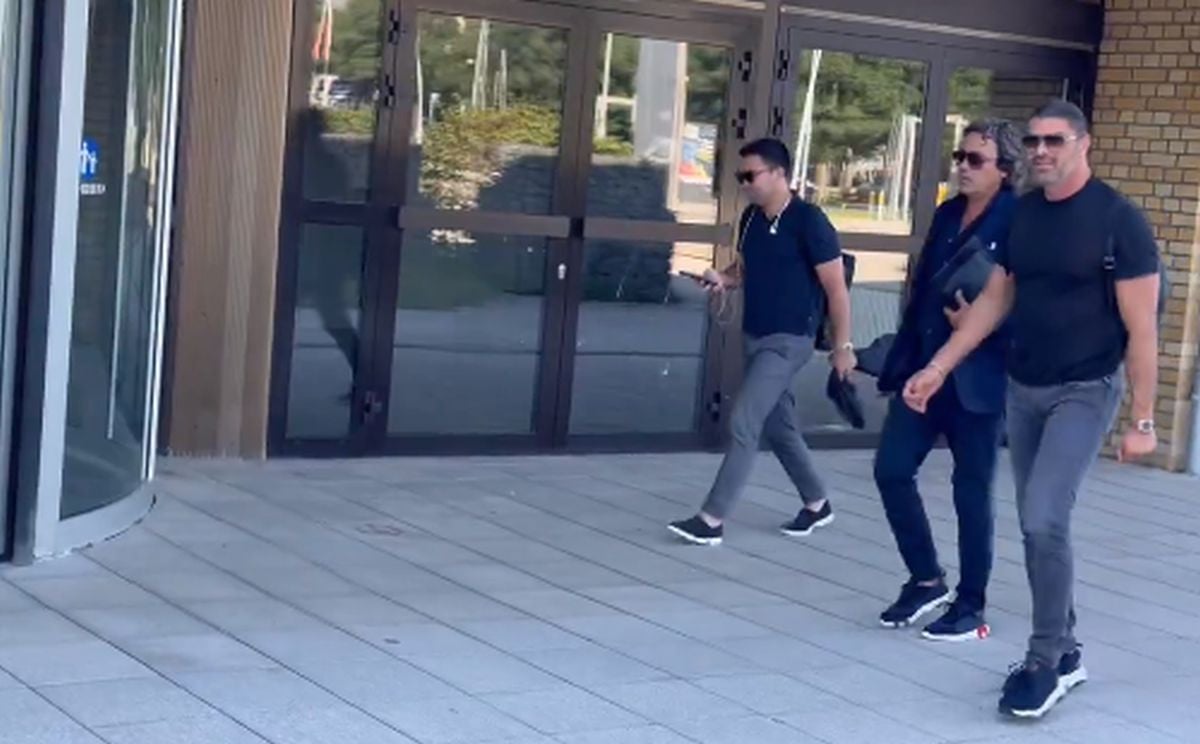 Andy Bara po hitnom postupku došao u Barcelonu, Deco mu saopštio odluku kluba za Danija Olma!