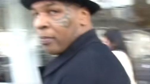 Paparazzo je na ulici uznemiravao Tysona, pa se povukao nakon pogleda kojeg nikad neće zaboraviti