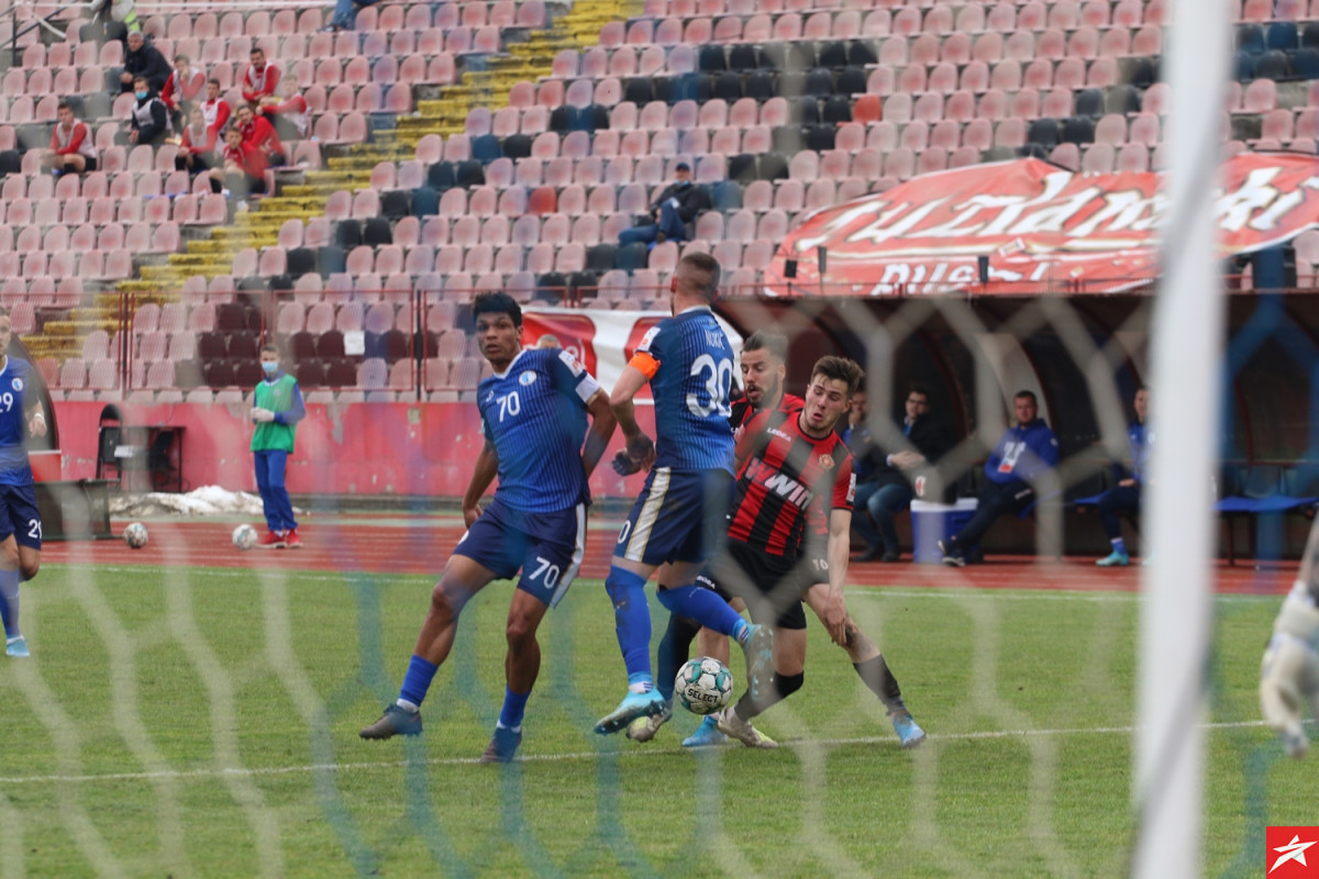 Kartoni kroje sastave za tuzlanski derbi Kartoni kroje sastave za tuzlanski derbi