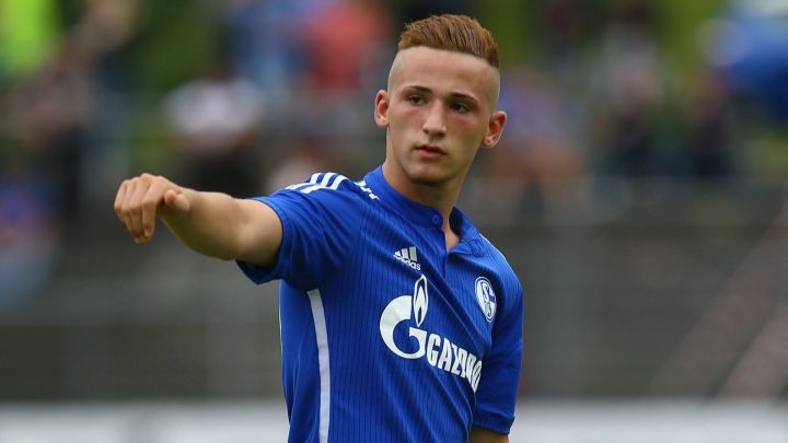 Fudbaler Schalkea igra za Kosovo