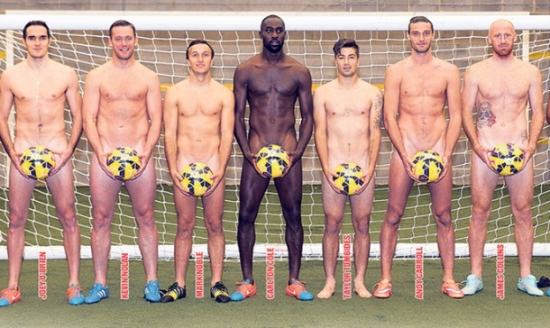 Igrači West Hama pozirali goli za fotografe The Suna
