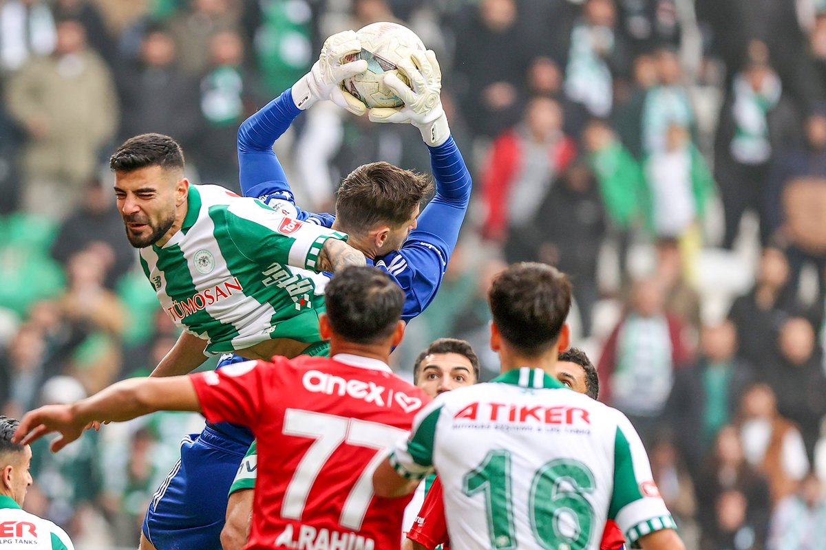 Aktuelni prvaci svoje države
										
																		
										Nekadašnji reprezentativac BiH predstavljen u novom klubu!
																					
        
        ·
         Zvanično