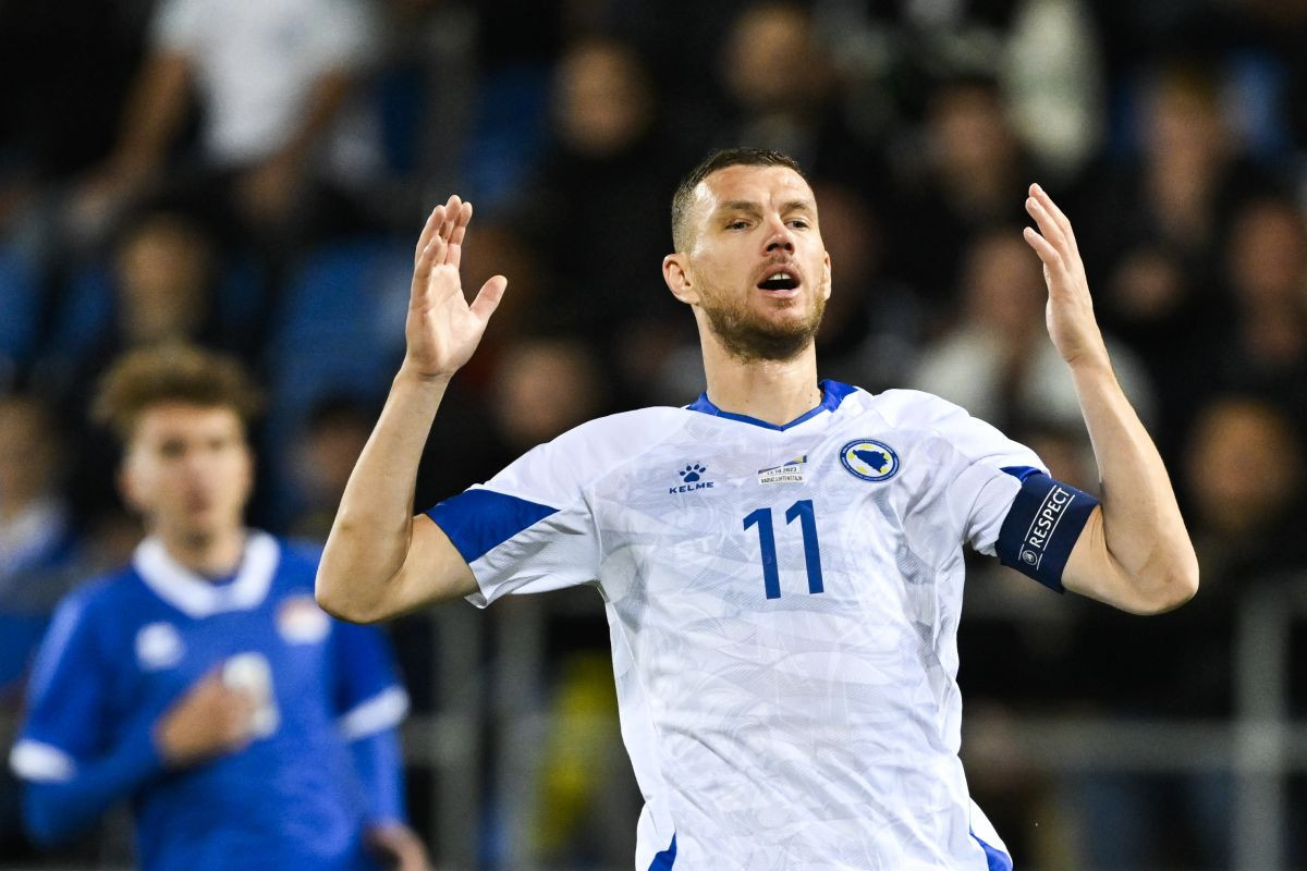 Split je na nogama, stiže najveće pojačanje u historiji: "Edin Džeko je odabrao Hajduk" Split je na nogama, stiže najveće pojačanje u historiji: "Edin Džeko je odabrao Hajduk"