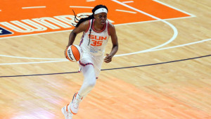 Jonquel Jones najbolja u redovima Connecticuta