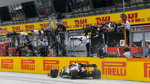 Hamilton i Bottas pregazili konkurenciju na prvom treningu