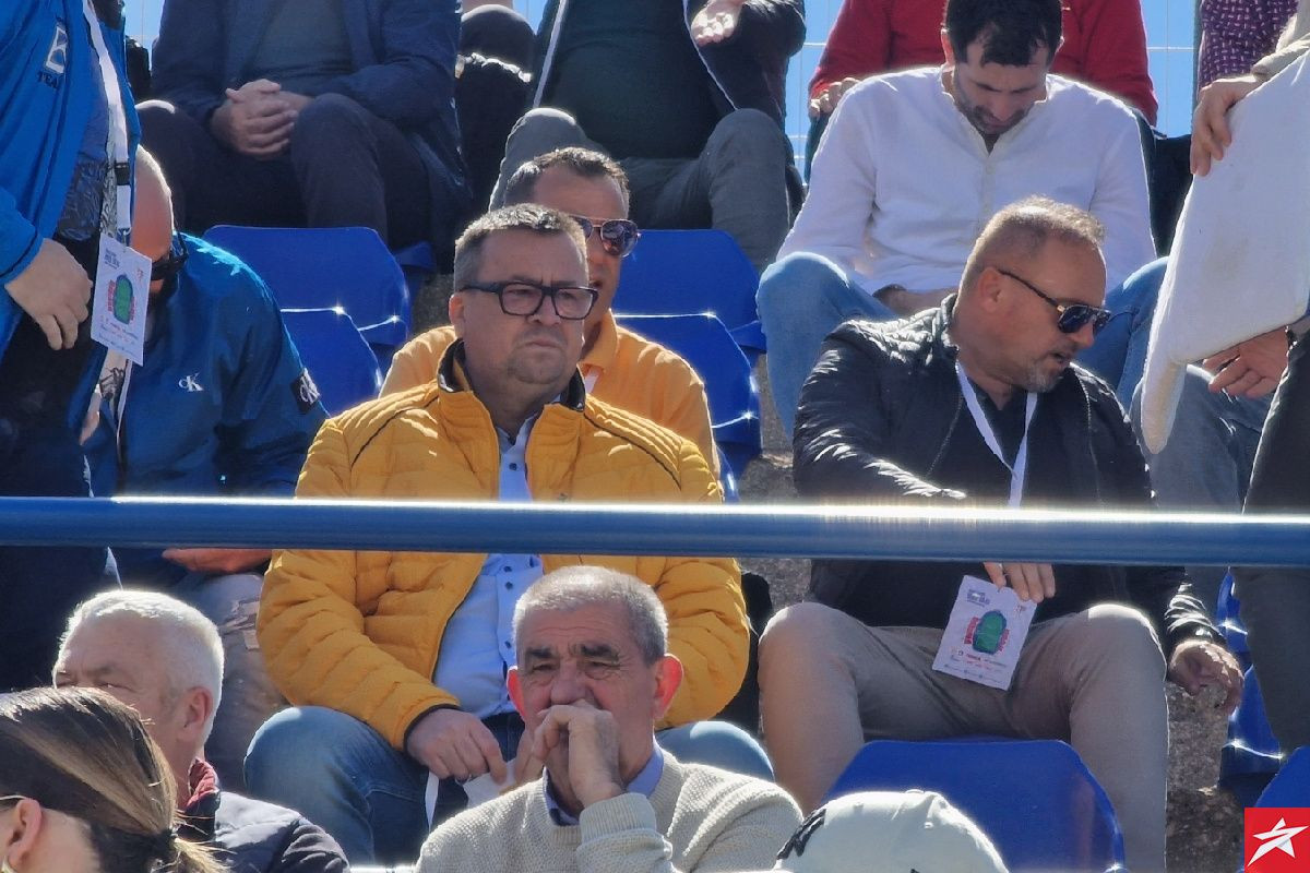 Azmir Husić večeras preuzima FK Sloboda! Azmir Husić večeras preuzima FK Sloboda!