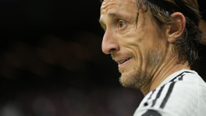 Modrić prestao razgovarati sa "negativcem", sada su to uradili i drugi, samo trojica ga podržala