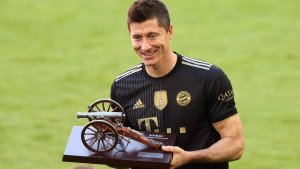 Jedini je predvidio rekord Lewandowskog, odigrao tiket i zaradio novac. Sada ima novu okladu!