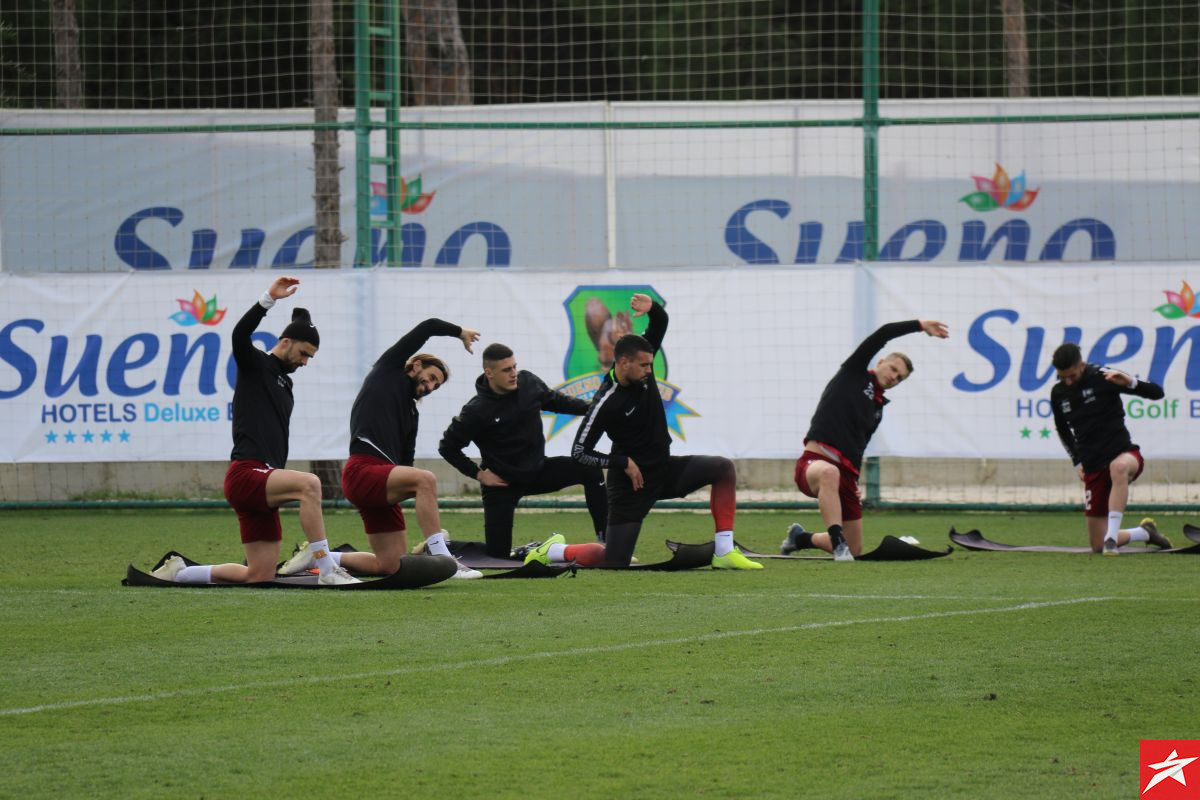 Idealni uslovi u Antaliji: Igrači Sarajeva jutros odradili novi trening
