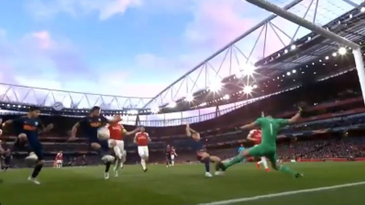 I to je moguće: Garay s metra promašio prazan gol