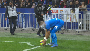 Sudija i igrači Marseillea bili u šoku kada su čuli šta govori spiker na stadionu