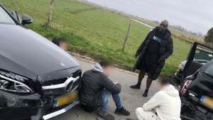 Baksuzni pljačkaši provalili u dom čuvenog udarača, pa uplakani na koljenima završili u policiji