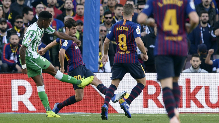 Počeli pregovori Barcelone i Betisa oko transfera Firpa, Katalonci poslali prvu ponudu, ali...