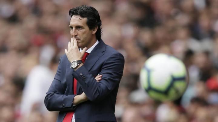 Emery donio veliku odluku pred derbi s Chelseajem i dodatno naljutio navijače