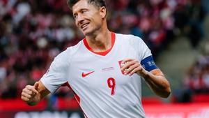 Rumuni brutalno poniženi u Varšavi!