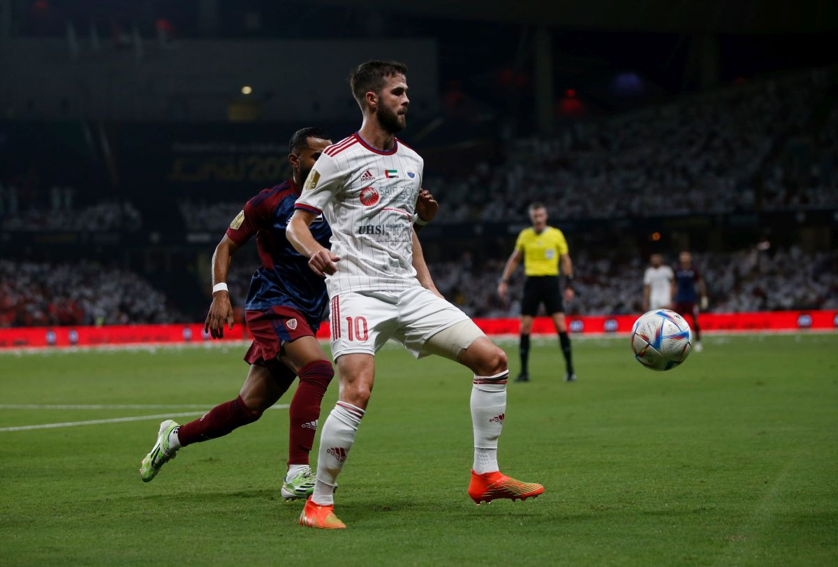 Miralem Pjanić blizu potpisa: Klub mora da donese odluku u naredna 24 sata Miralem Pjanić blizu potpisa: Klub mora da donese odluku u naredna 24 sata