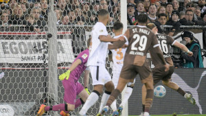 Vasilj i društvo rashladili šampanjac u Minhenu