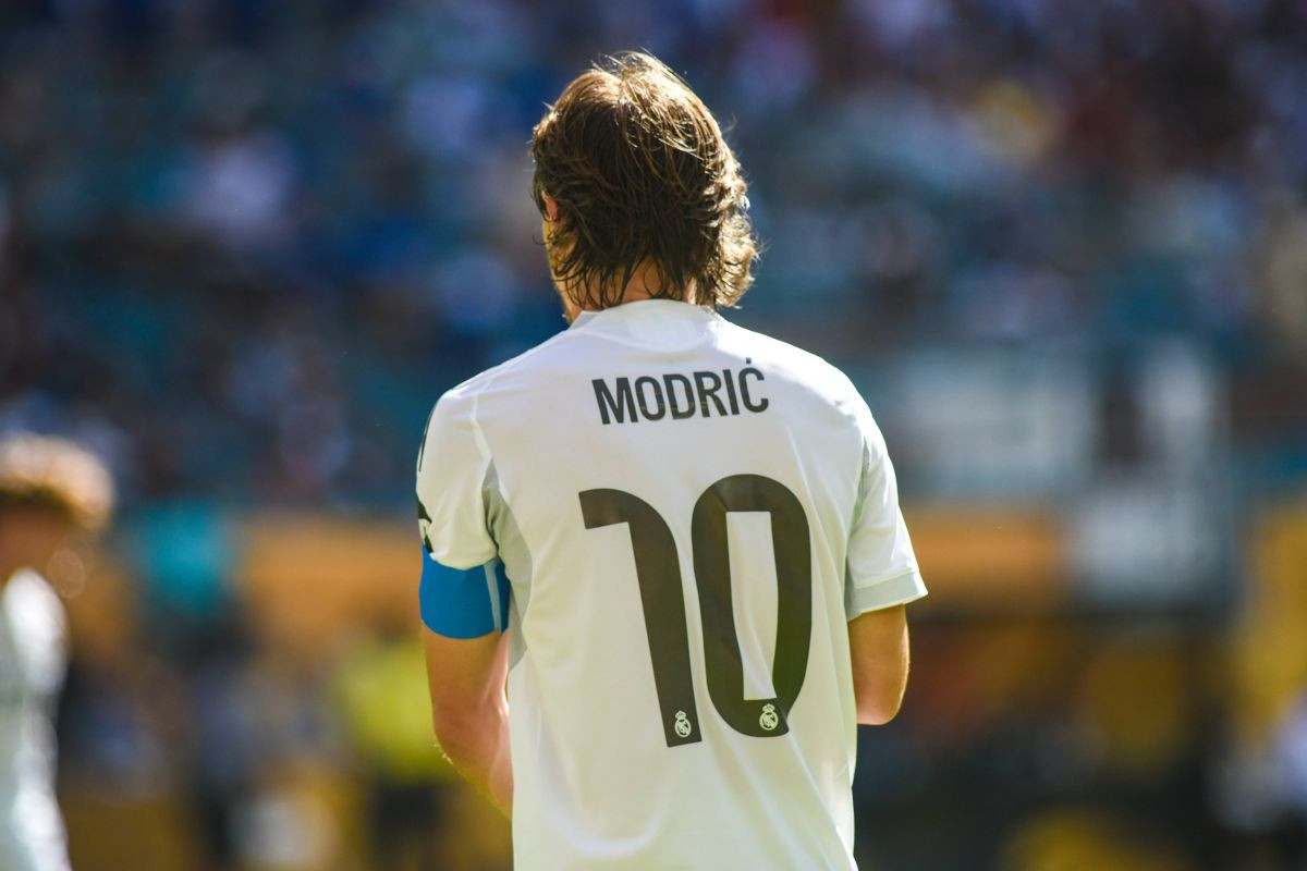 Nasljednik broja 10 u Real Madridu mogao bi biti ozbiljno iznenađenje: "Dvojica su kandidata u igri" Nasljednik broja 10 u Real Madridu mogao bi biti ozbiljno iznenađenje: "Dvojica su kandidata u igri"