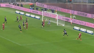 Kakav je ovo majstor: Prekrasan gol Džeke za vodstvo Rome
