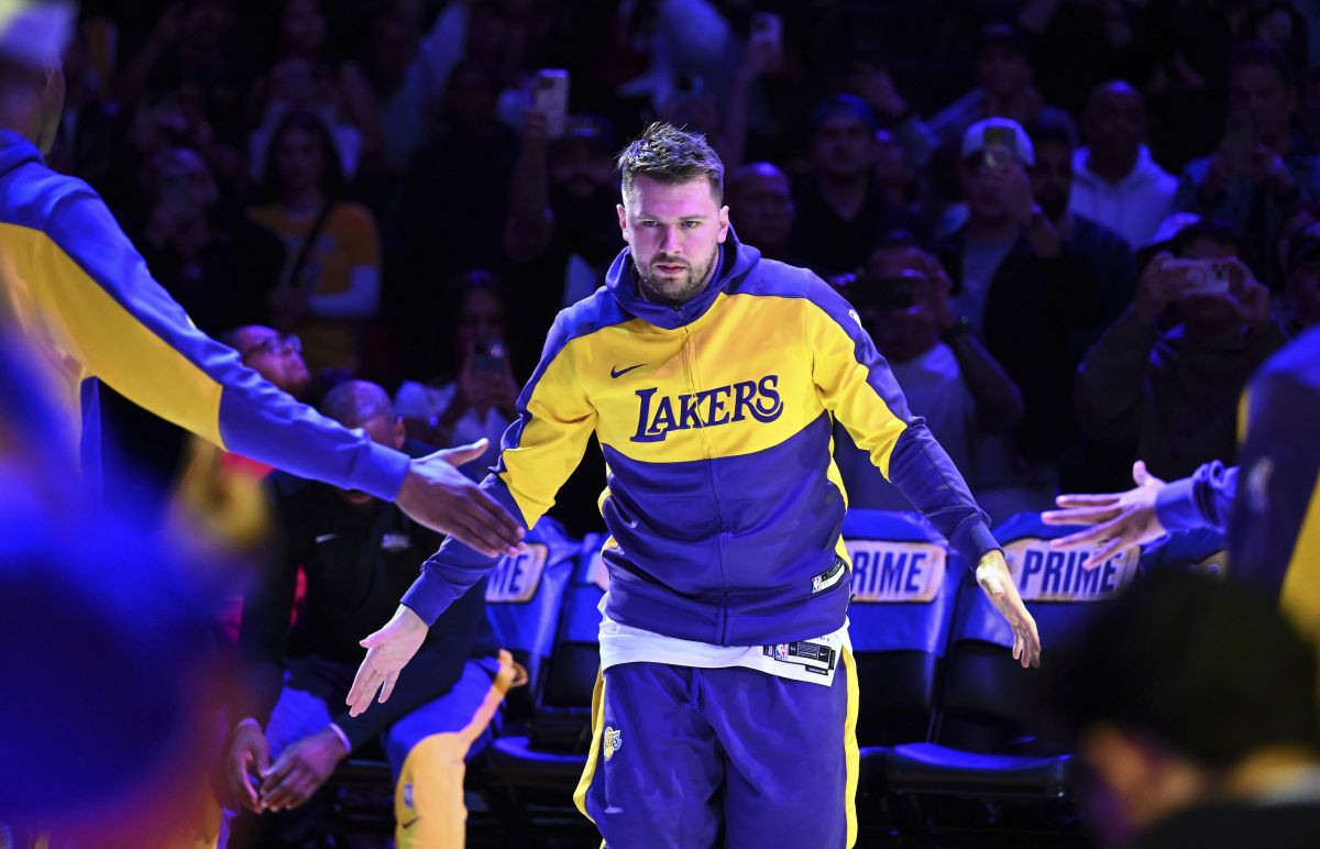 Ni maestralni Luka Dončić nije mogao pomoći Lakersima sinoć Ni maestralni Luka Dončić nije mogao pomoći Lakersima sinoć