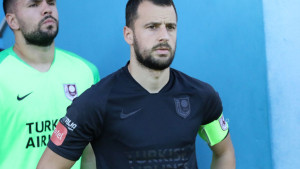 Velkoski "pecka" komšije s Grbavice: Stickerima je to uradio