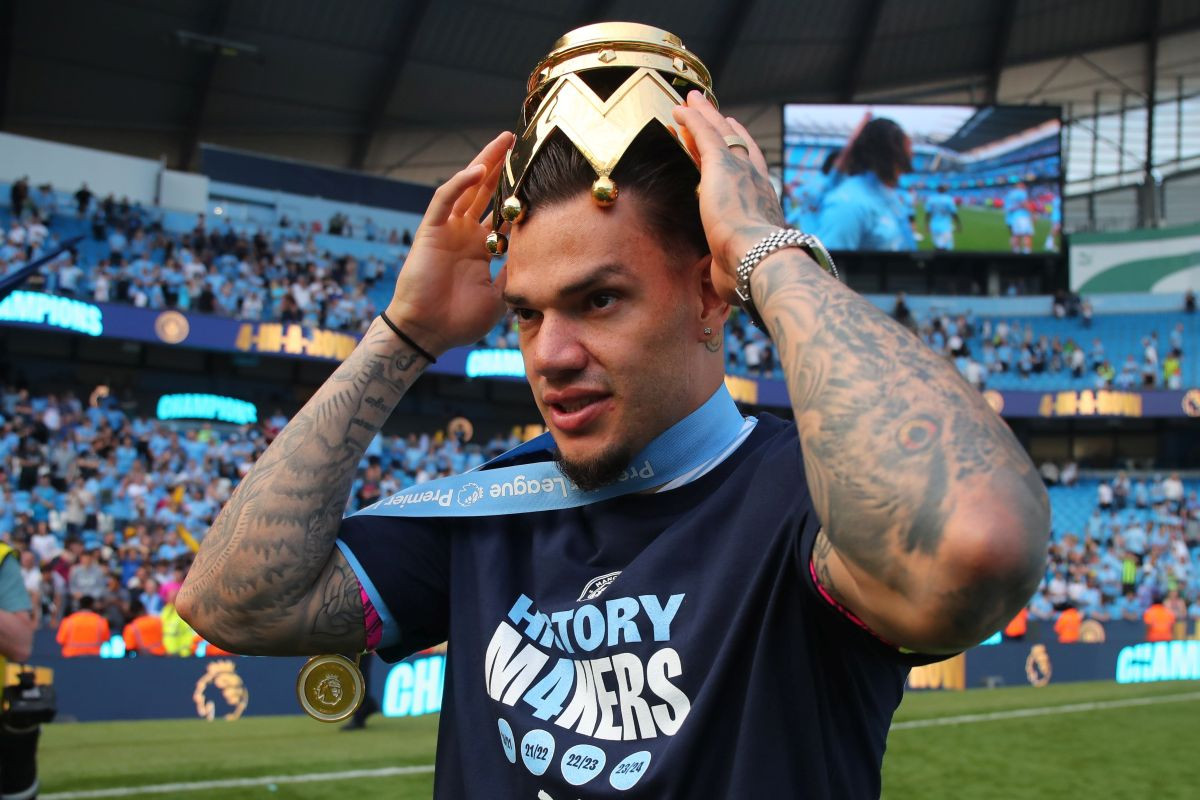 Ederson izgubio živce, pa se oglasio: "To su laži..." Ederson izgubio živce, pa se oglasio: "To su laži..."