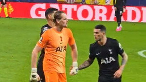 Video koji je otkrio istinu! Zna se koji igrač Tottenhama je rekao Tudoru da izvede golmana