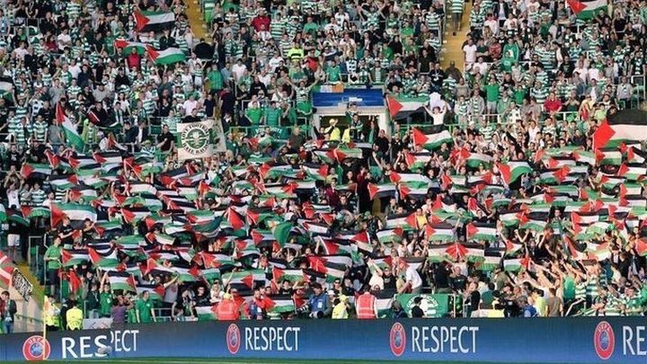 Brojne palestinske zastave na meču Celtic - Hapoel