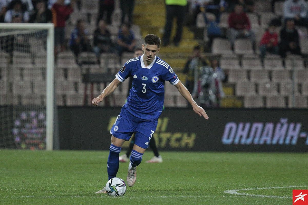 Dennis Hadzikadunić na ljeto pravi transfer karijere, nova destinacija je velikan iz Italije