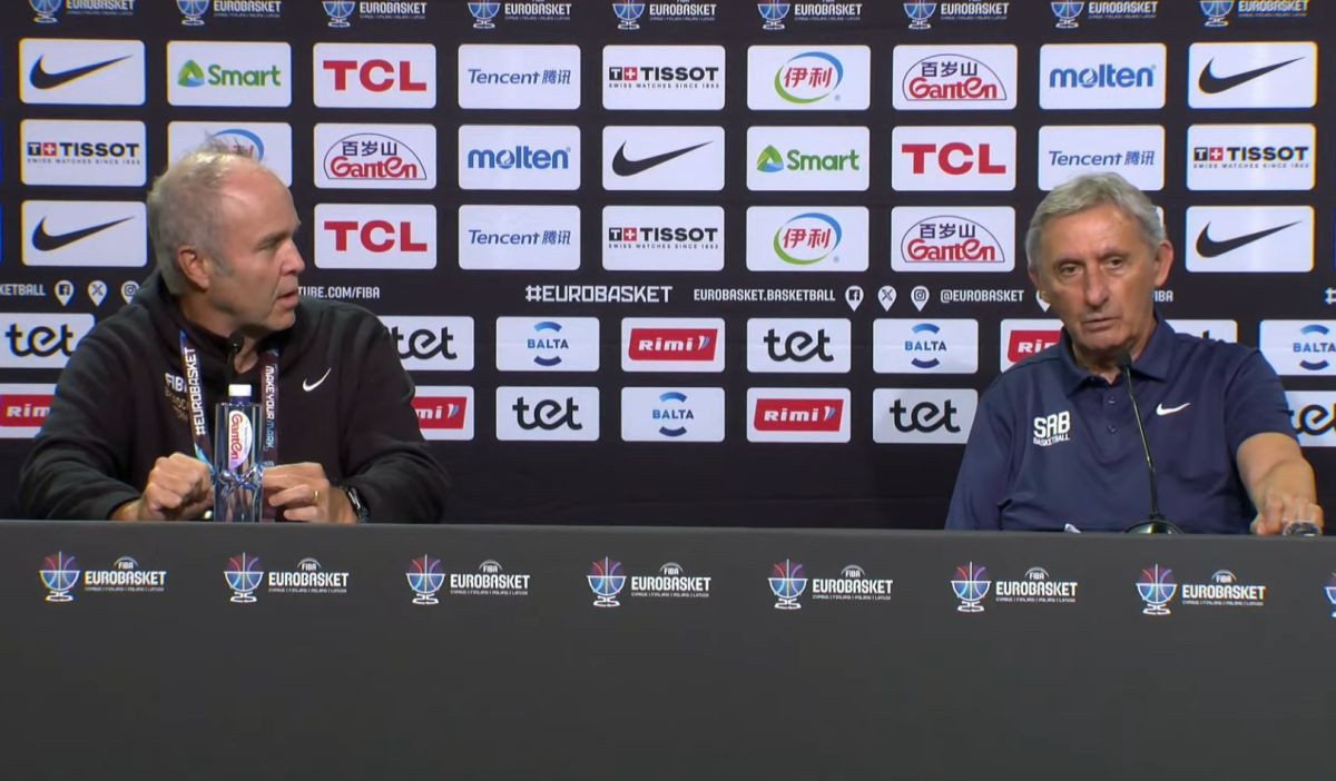 Pešić se ozbiljno zamjerio organizatorima na press-konferenciji, nakon rasprave pohvalio košarkaše Pešić se ozbiljno zamjerio organizatorima na press-konferenciji, nakon rasprave pohvalio košarkaše