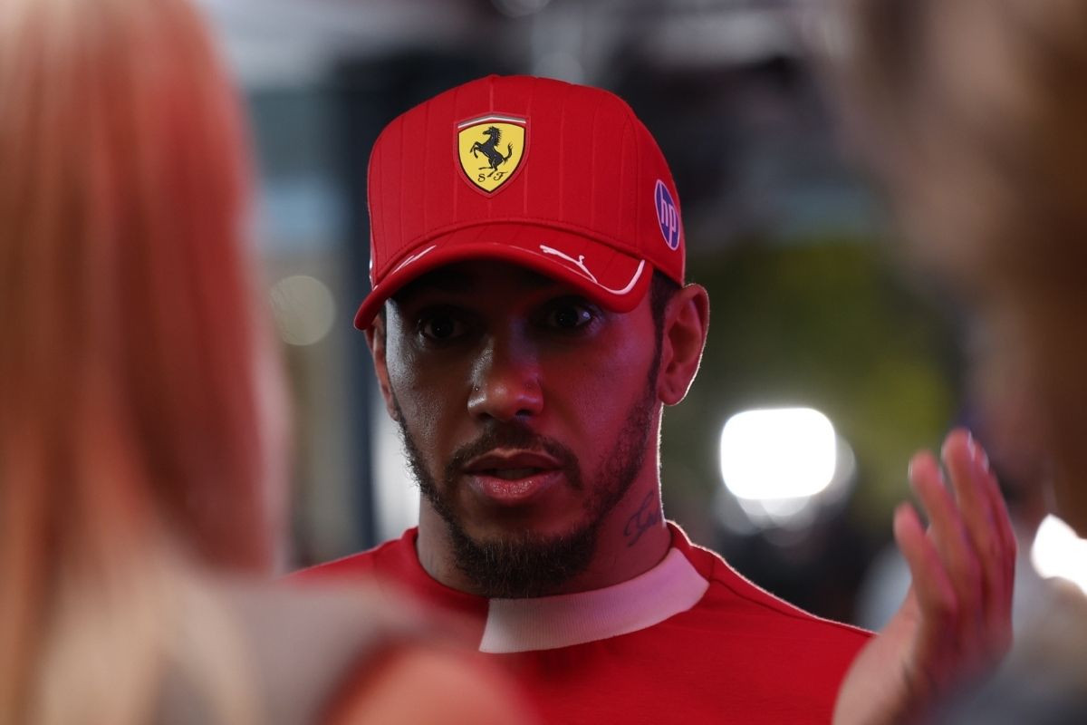 Legendarni vozač stao u odbranu Hamiltona, pa otkrio da li će Lewis u penziju