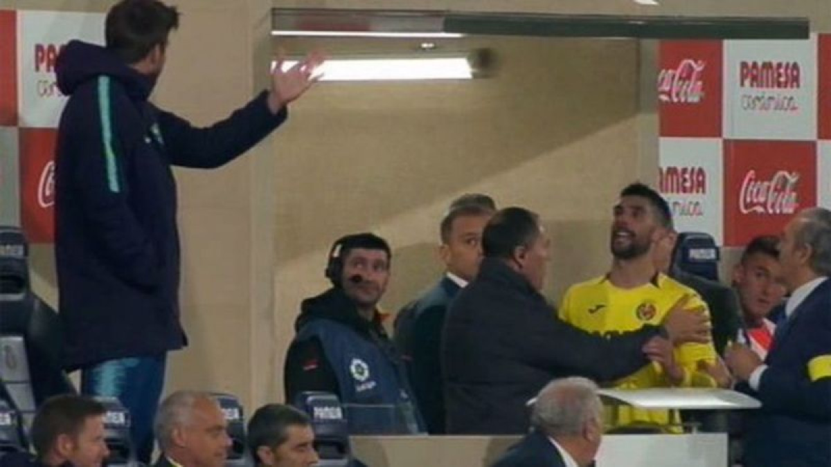 Pique sinoć nije igrao, ali to ga nije spriječilo da uđe u sukob sa igračem Villarreala
