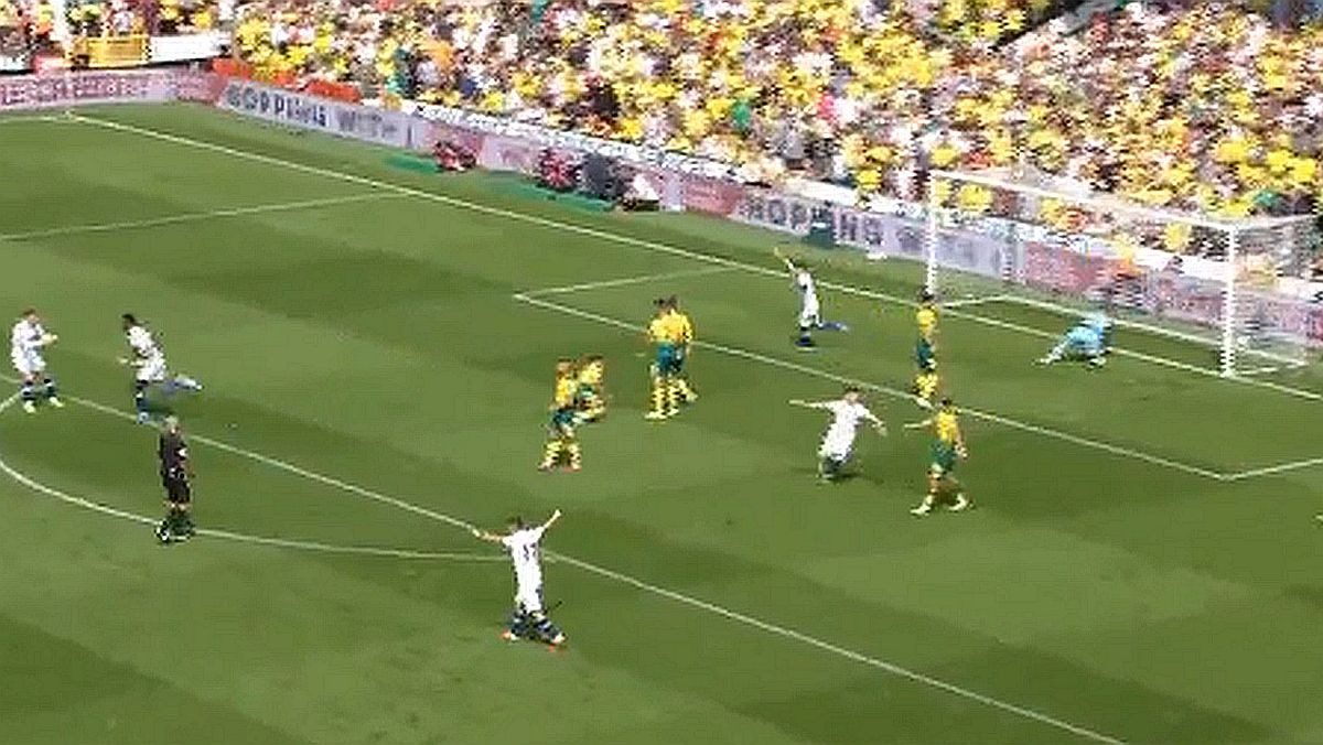 Atomski fudbal na otvaranju meča Norwich - Chelsea: Dva gola za šest minuta!