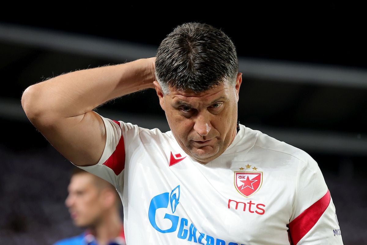 Niko nikad nije ponižen kao večeras Vladan Milojević - Navijači Zvezde mu ne praštaju! Niko nikad nije ponižen kao večeras Vladan Milojević - Navijači Zvezde mu ne praštaju!