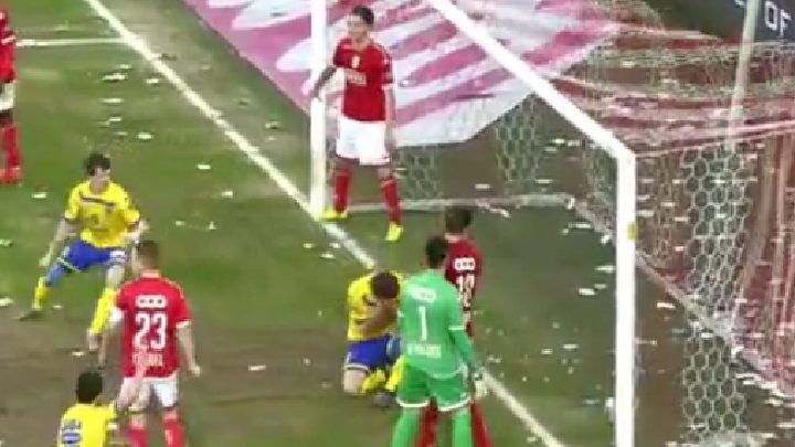 Velika greška Valdesa i nevjerovatan gol